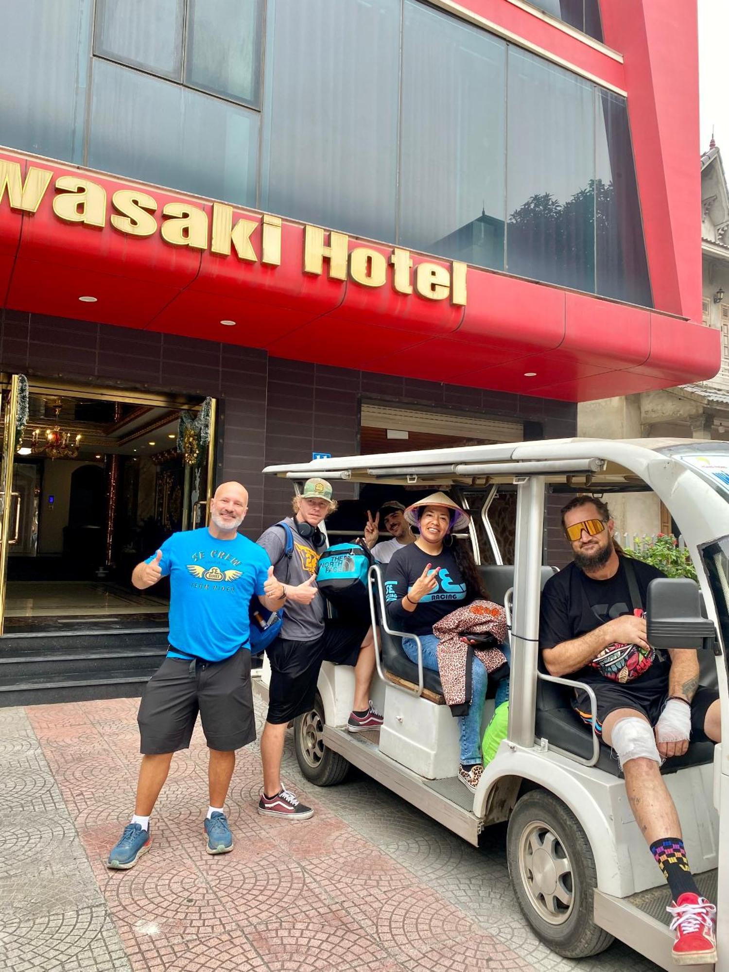 Kawasaki Noi Bai Airport Hotel エクステリア 写真