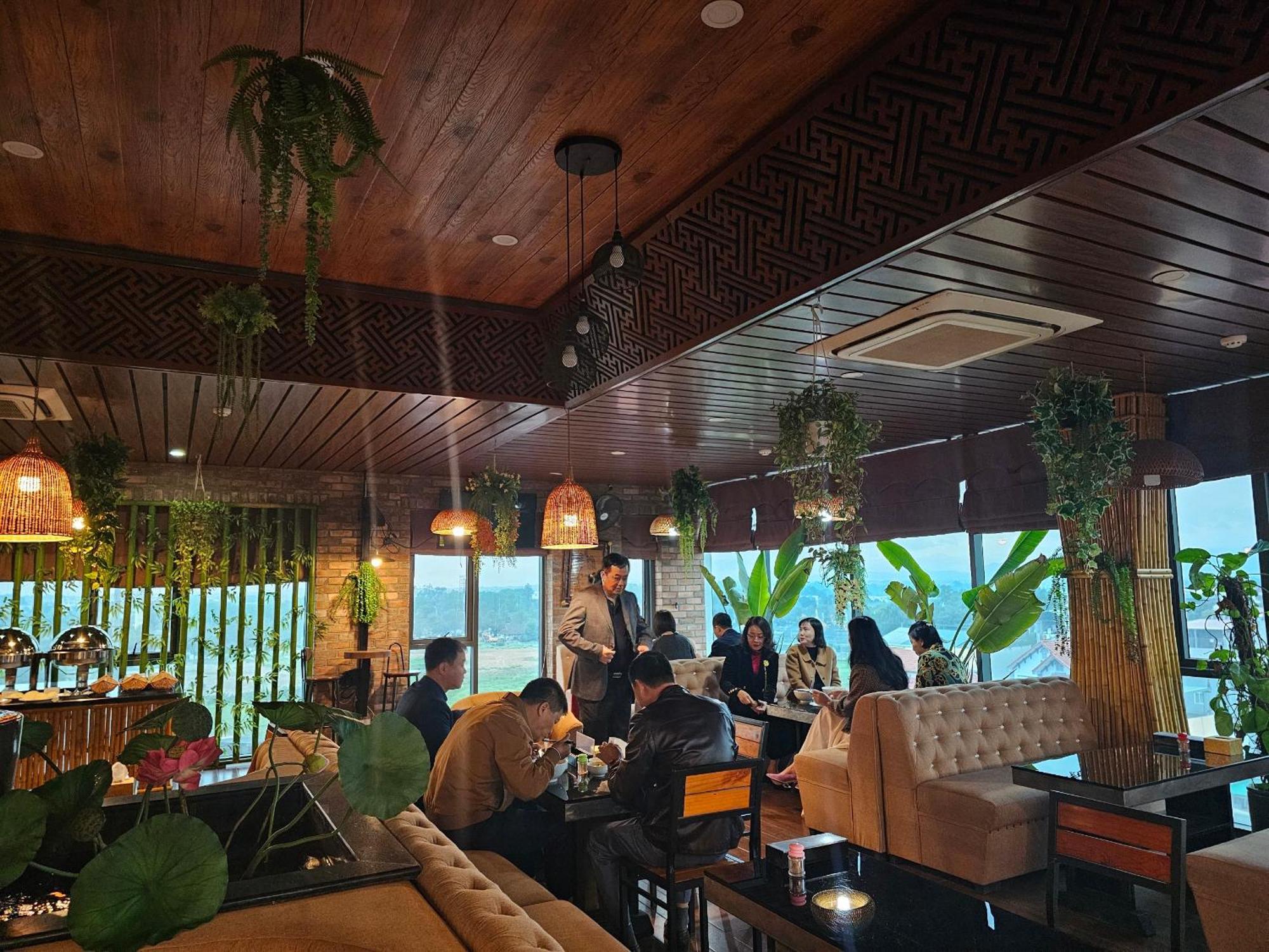 Kawasaki Noi Bai Airport Hotel エクステリア 写真