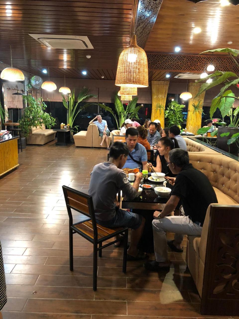 Kawasaki Noi Bai Airport Hotel エクステリア 写真